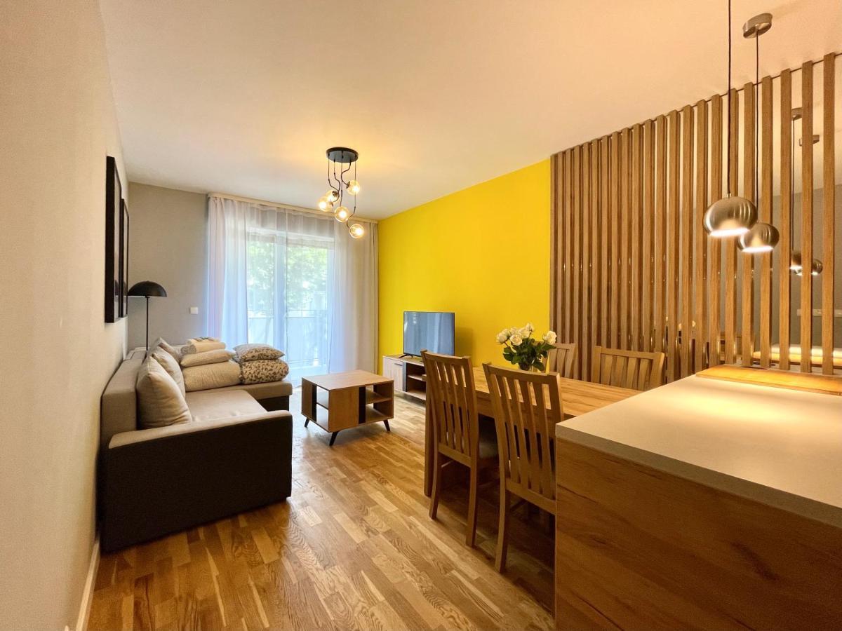 Homestay 2 Apartment With Parking Thorn Exterior foto