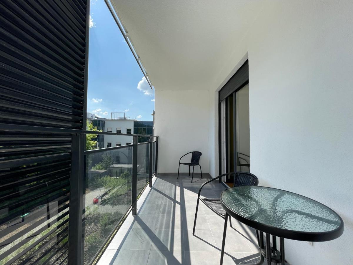 Homestay 2 Apartment With Parking Thorn Exterior foto